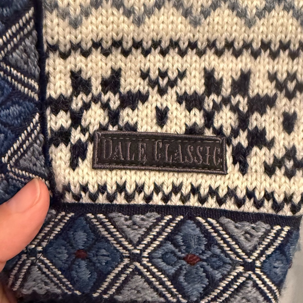 Dale of Norway Women's Cardigan - Navy and Cream - Picture 3 of 6